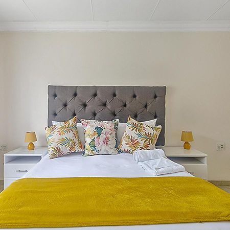 Signature Lodge Кемптон-Парк Екстер'єр фото
